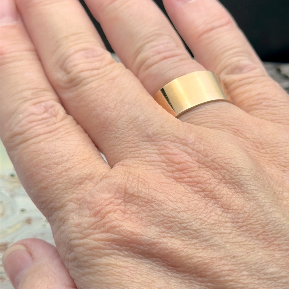 Women’s Rose Gold Ring, wide band